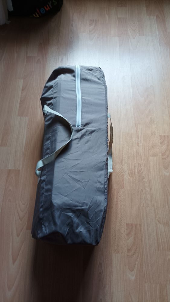 Lit parapluie b�b� 20 Saint-Pierre-des-Corps (37)