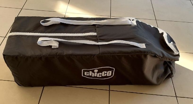 Lit parapluie Chicco : sommier 15 Beauchamp (95)