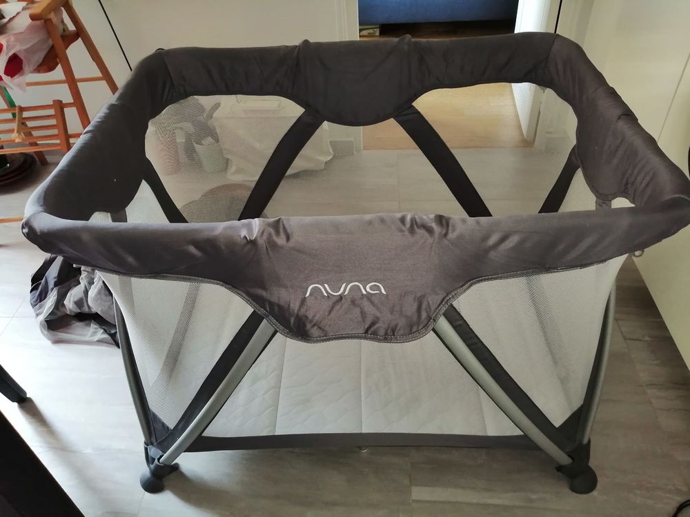 un lit parapluie pour enfant de 0 � 3 ans 120 Paris 13 (75)