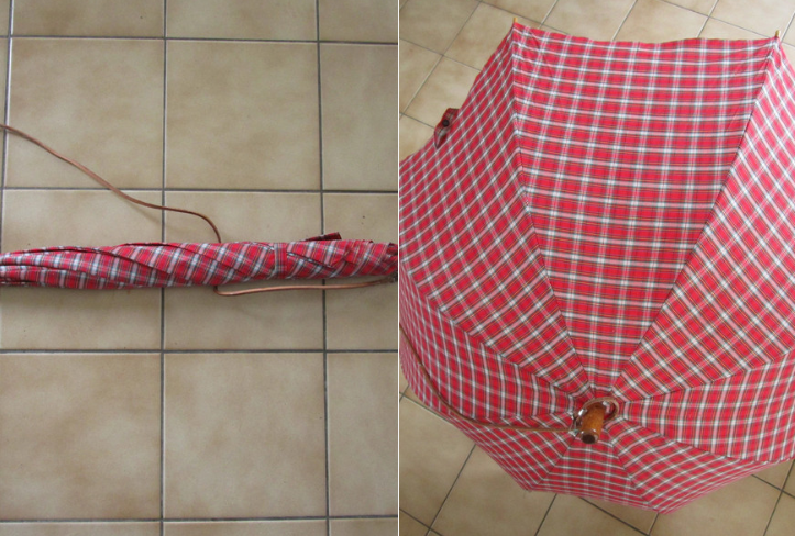 Parapluie rouge � carreaux 14 La Roche-Derrien (22)