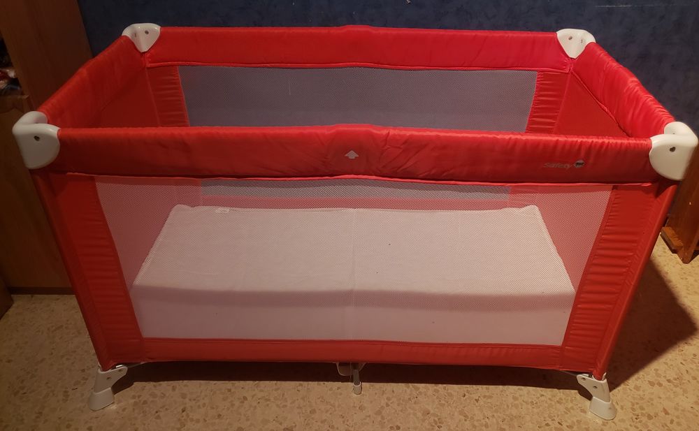 Lit parapluie Safety 1st + 1 matelas 50 Montpellier (34)