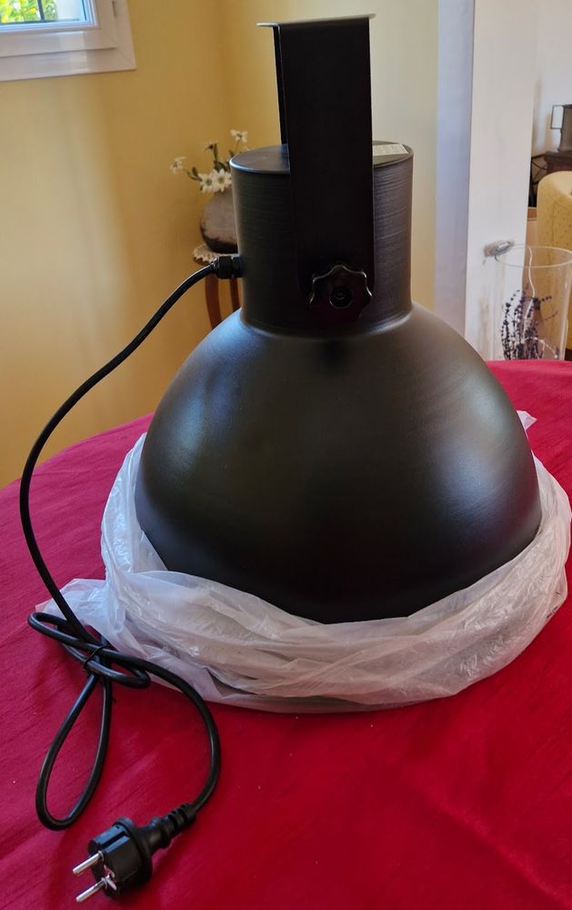 PARASOL CHAUFFANT EXTERIEUR NEUF 43 Mallemoisson (04)