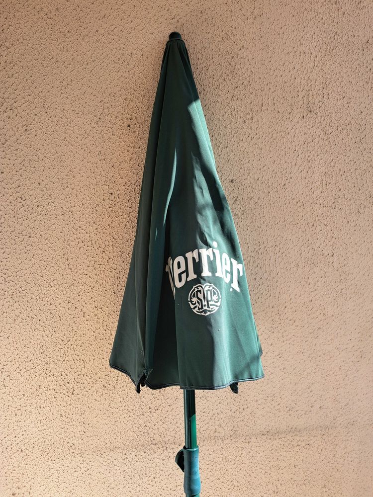 Parasol Perrier 20 Toulouse (31)