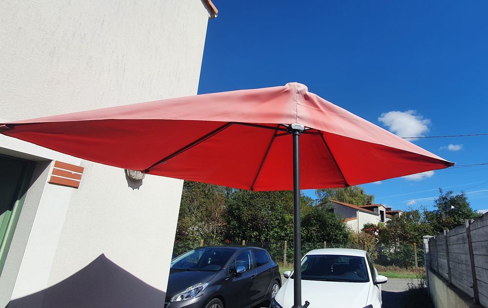 Parasol 25 Carquefou (44)