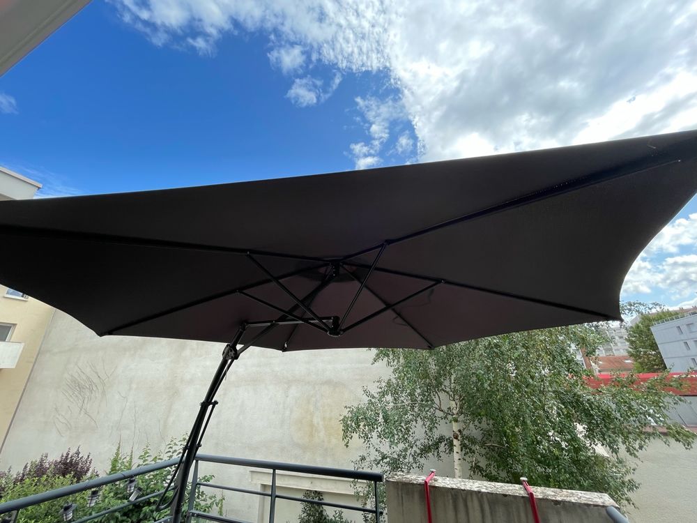 Parasol 55 Villeurbanne (69)