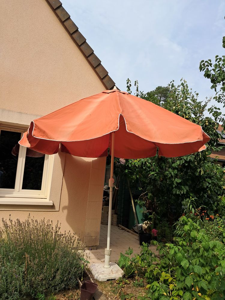 parasol 20 Les Essarts-le-Roi (78)