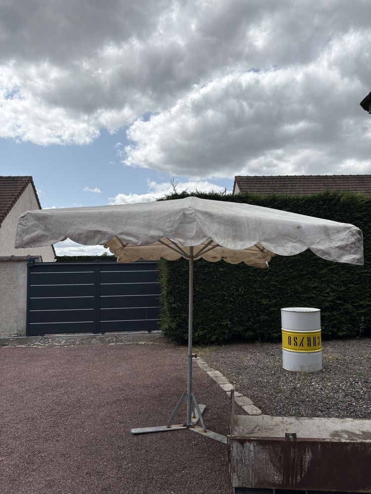 Parassol sur pied professionnel 200 Saussay (28)