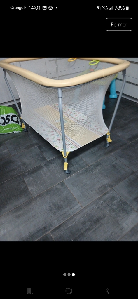 Parc b�b� avec filet et poign�es 30 Amance (70)