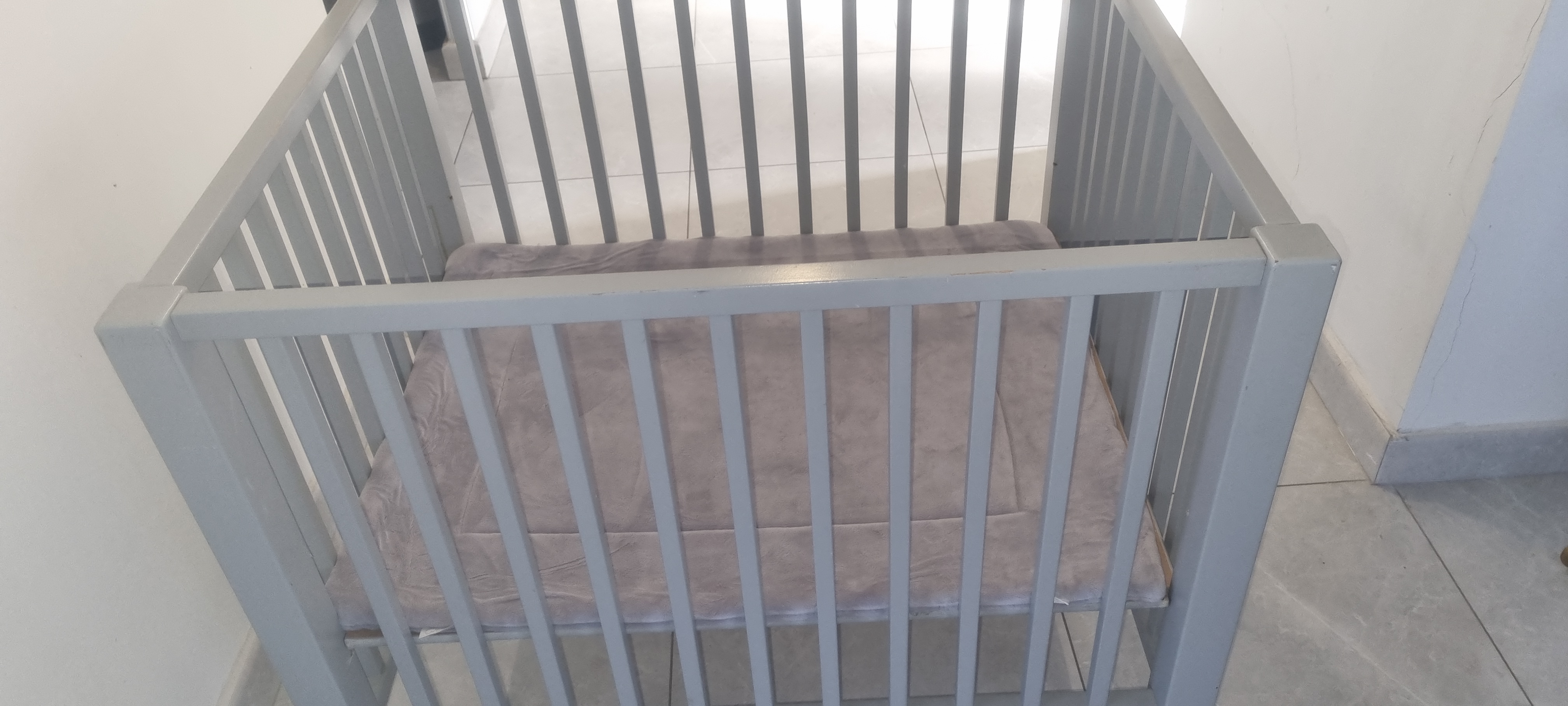 Parc b�b� bois tommy 50 V�nissieux (69)