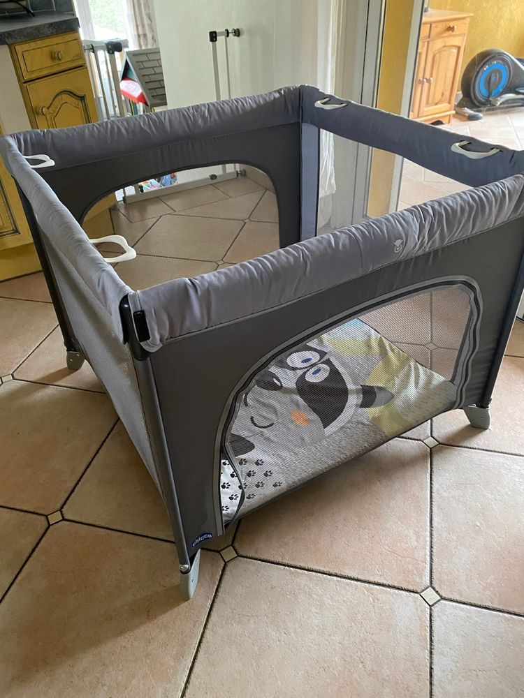 Parc b�b� 70 Carros (06)