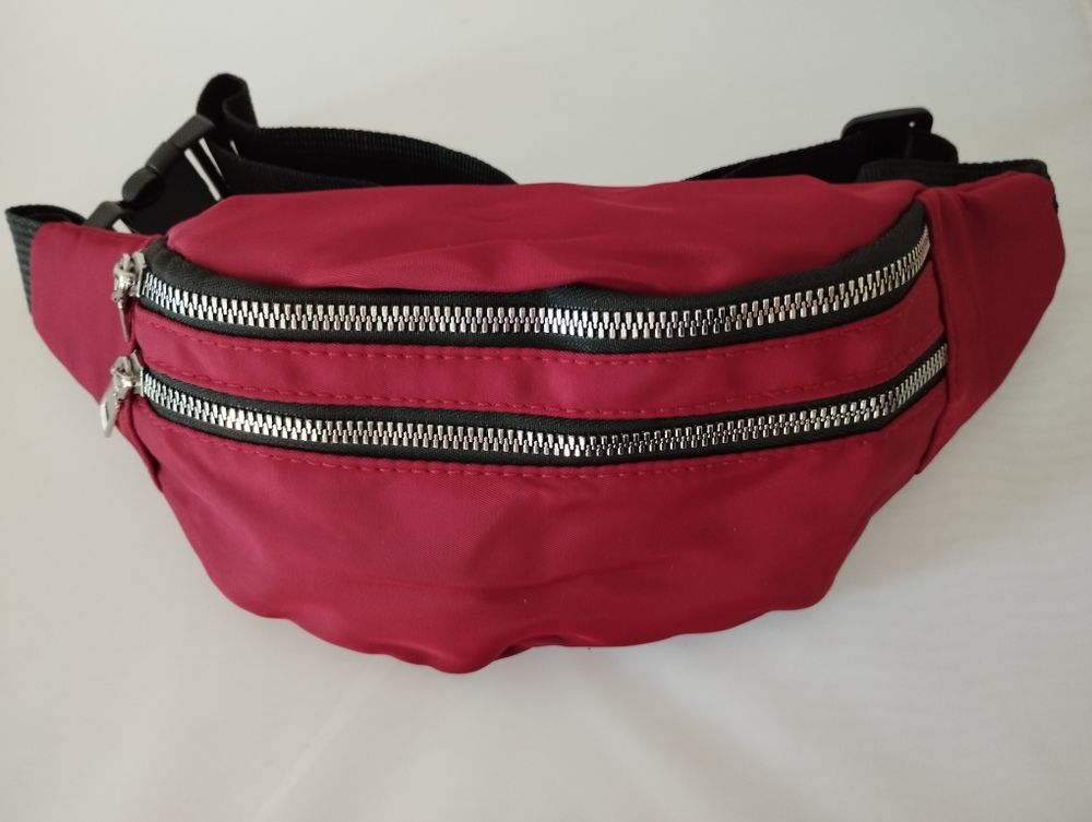 parfait �tat sac banane nylon imperm�able rouge 7 Cartigny (80)