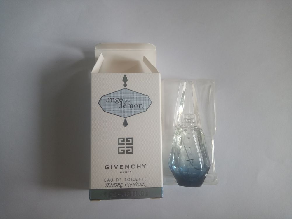 parfum Ange et D�mon Tender Givenchy 15 Saint-Herblain (44)