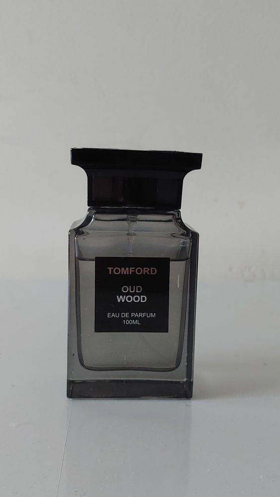Eau de Parfum Tom Ford Oud Wood 150 Paris 10 (75)