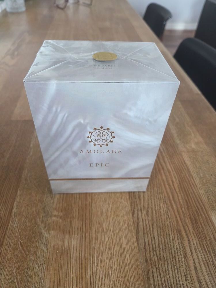 Parfum de luxe AMOUAGE EPIC WOMAN 100ml 250 Villiers-sur-Marne (94)