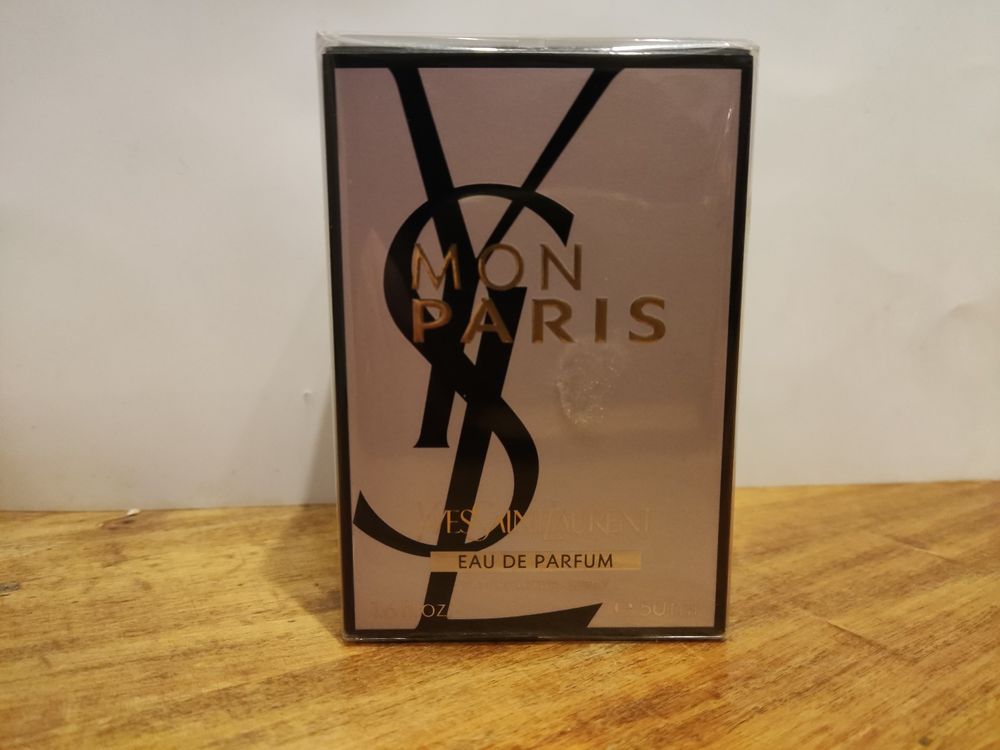 Eau de Parfum MON PARIS d'Yves Saint Laurent 80 Montcresson (45)