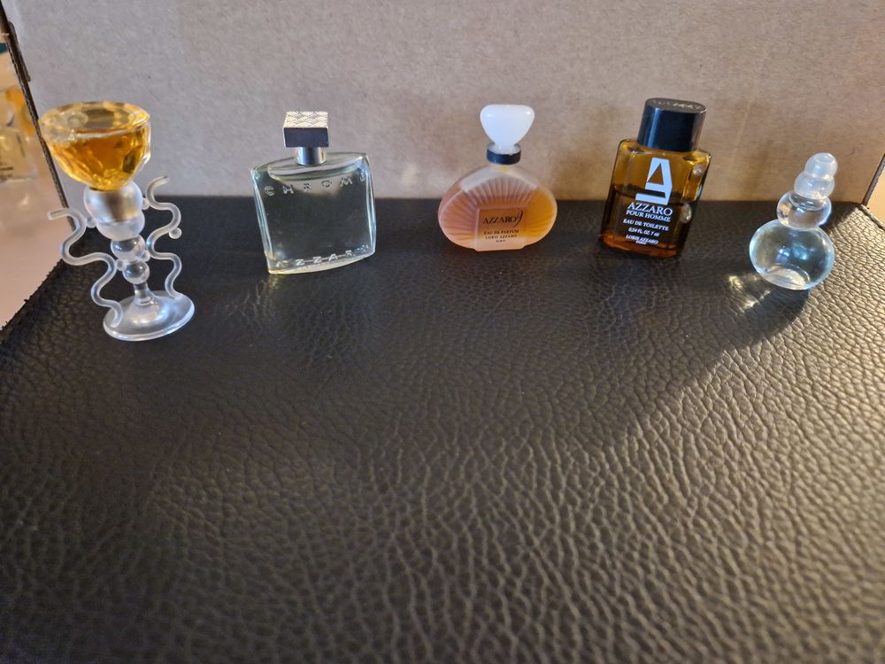Lot de 5 parfums miniatures 20 Saint-Nicolas-de-la-Haie (76)