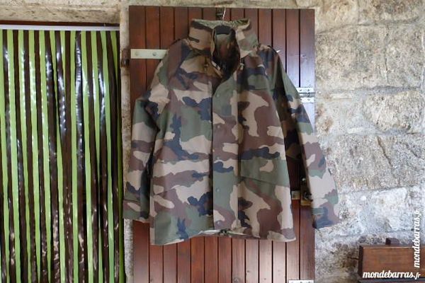 PARKA EN GOROTEX COULEUR CAMO. 35 Thueyts (07)