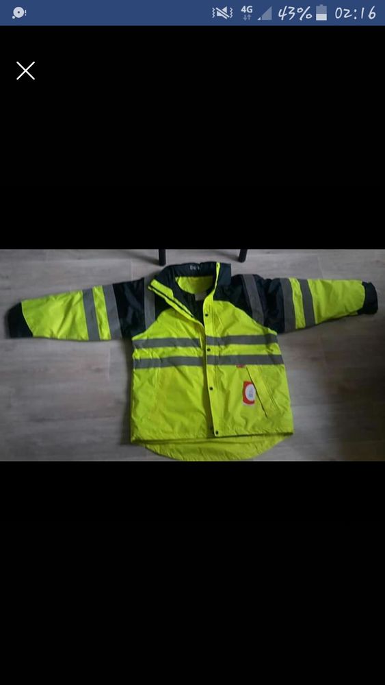 parka jaune gilet jaune taille 2xl neuf avec capuche 40 Lognes (77)