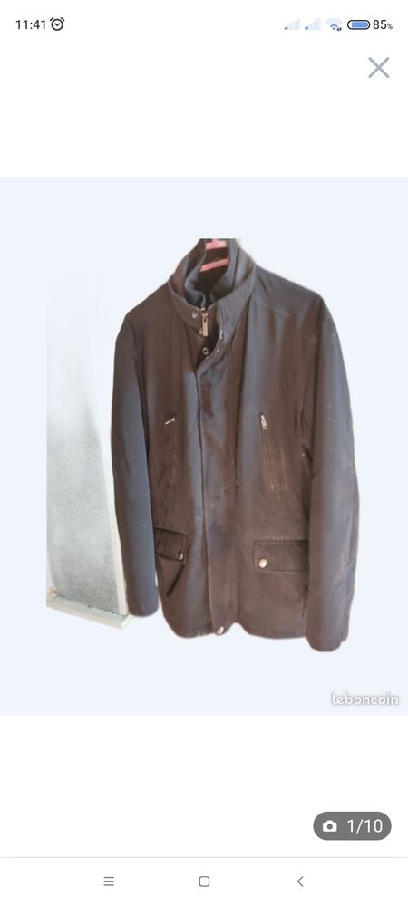 Parka noir en polyester (perlent ,r�siste � l'eau)
35 La Seyne-sur-Mer (83)