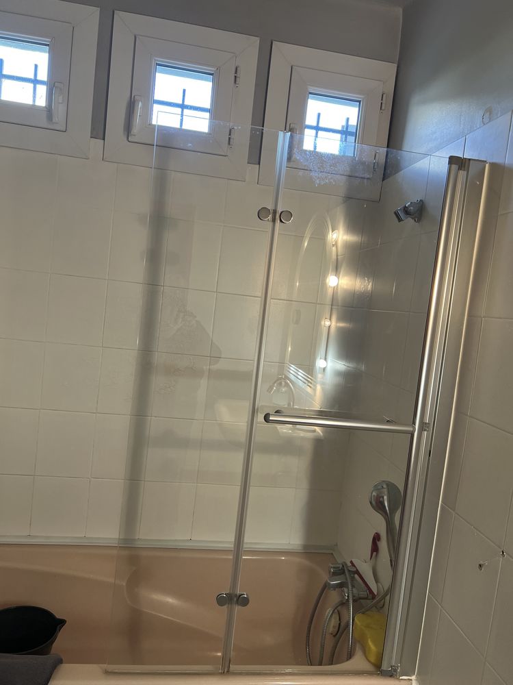 paroi de douche 25 Villeneuve-l�s-Avignon (30)