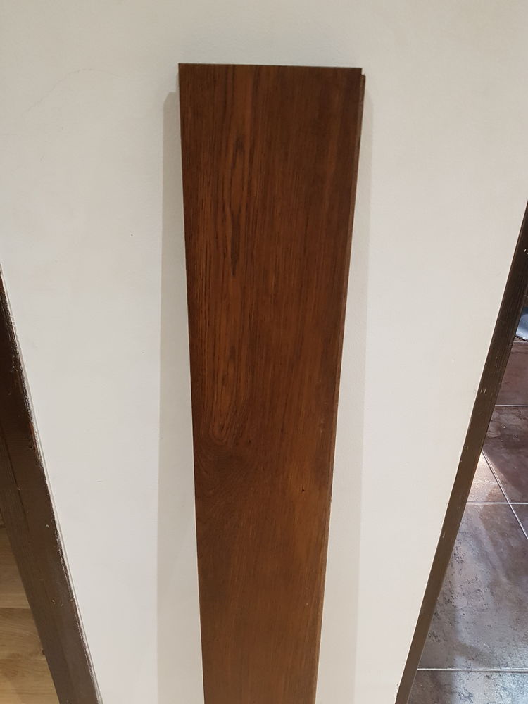 Parquet ch�ne massif 5m2, encore emball� couleur caramel 250 Paris 14 (75)