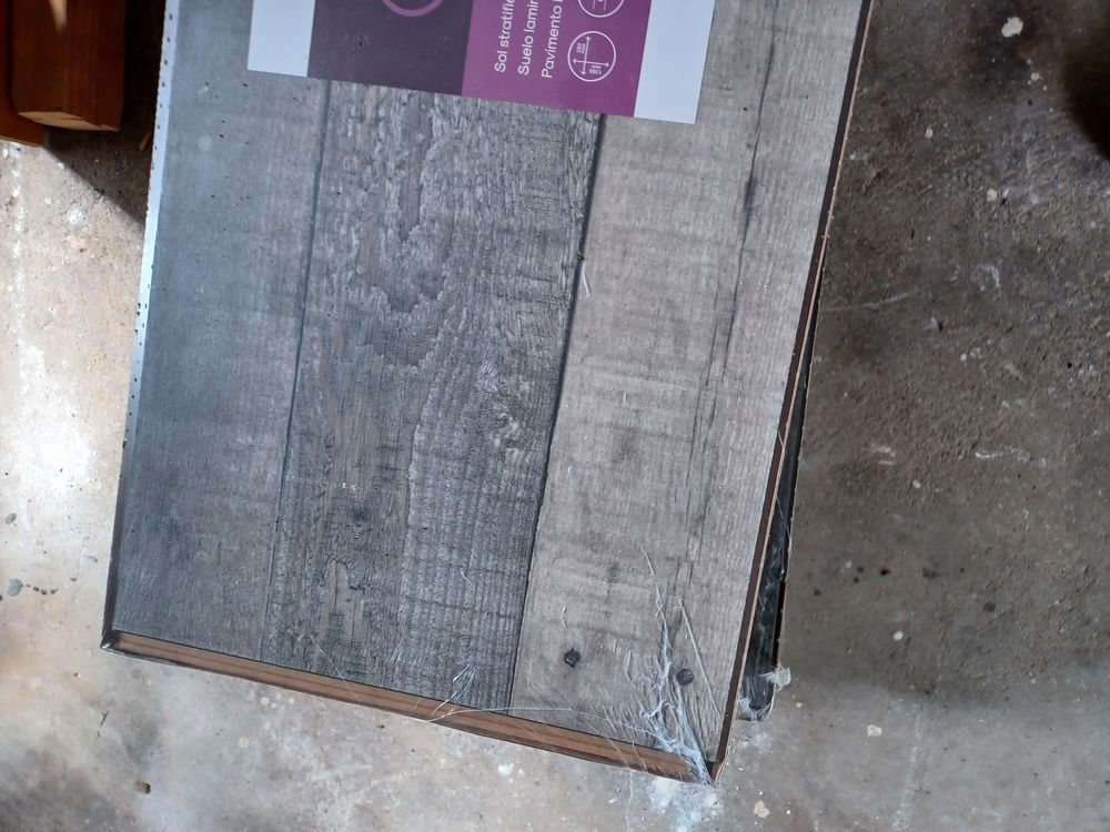 Parquet flottant gris/beige pour salon ou chambre 30m� 150 Goupilli�res (27)