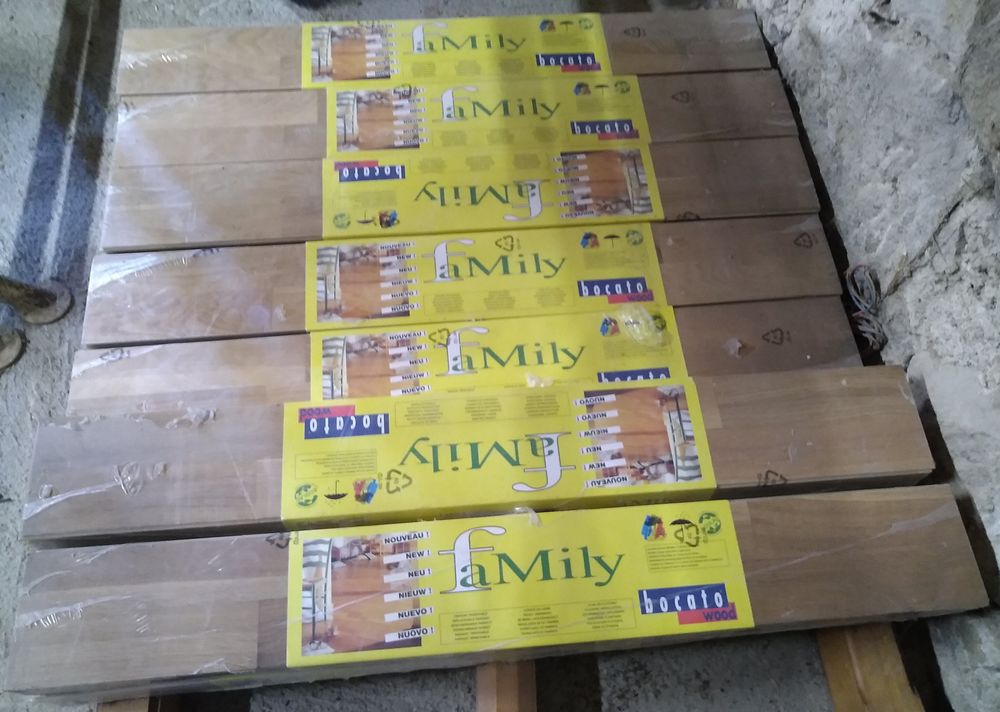 Parquet flottant vitrifi�. 40 La Tourette (42)