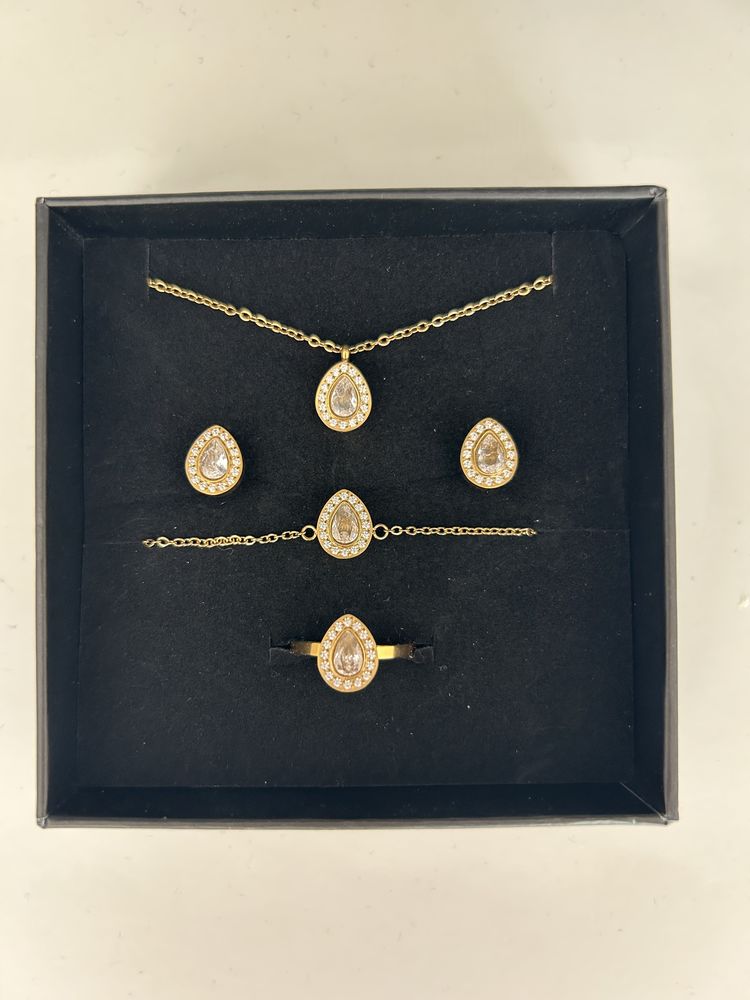 Parure de bijoux 4 pi�ces acier inoxydable 40 Montech (82)