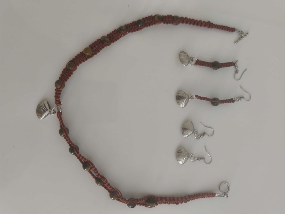 parure de bijoux 40 Villegouge (33)