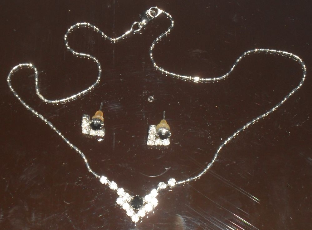 Parure Collier Boucles d'Oreilles 12 Montreuil (93)