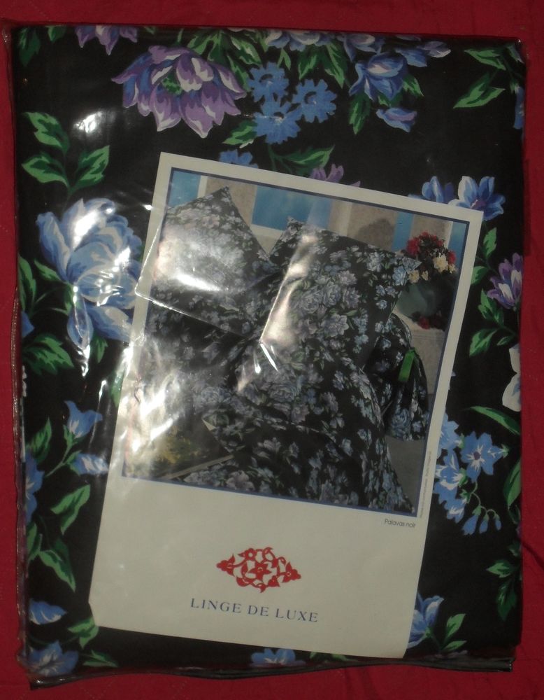 Parure compl�te NEUVE pour lit 2 places. 40 Montreuil (93)