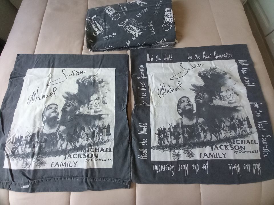 Parure de couette gris fonc� lit 2 personnes Mickael Jackson 30 Villiers (86)