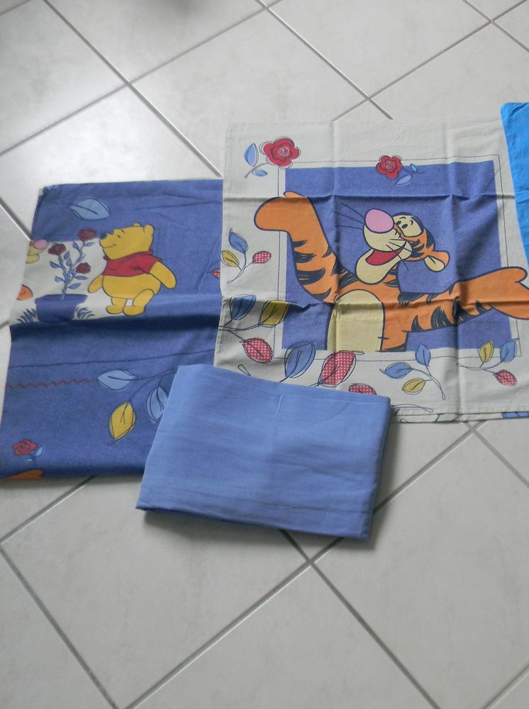 PARURE DE COUETTE WINNIE L'OURSON 10 Foss� (41)