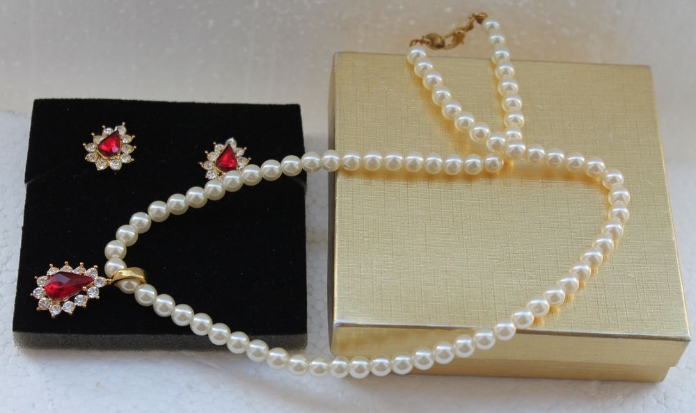 PARURE DOREE OR FIN 916 MILLIEMES  NEUVE 35 Vitry-sur-Seine (94)