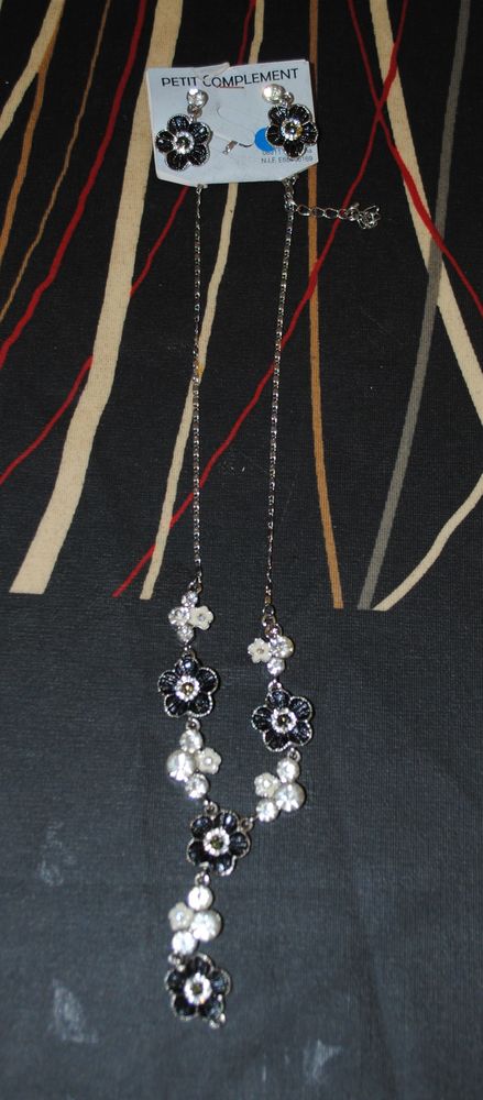 PARURE PENDENTIF ET SES BOUCLES ASSORTIES - Fleurs 0 Saint-Pierre-de-B�uf (42)