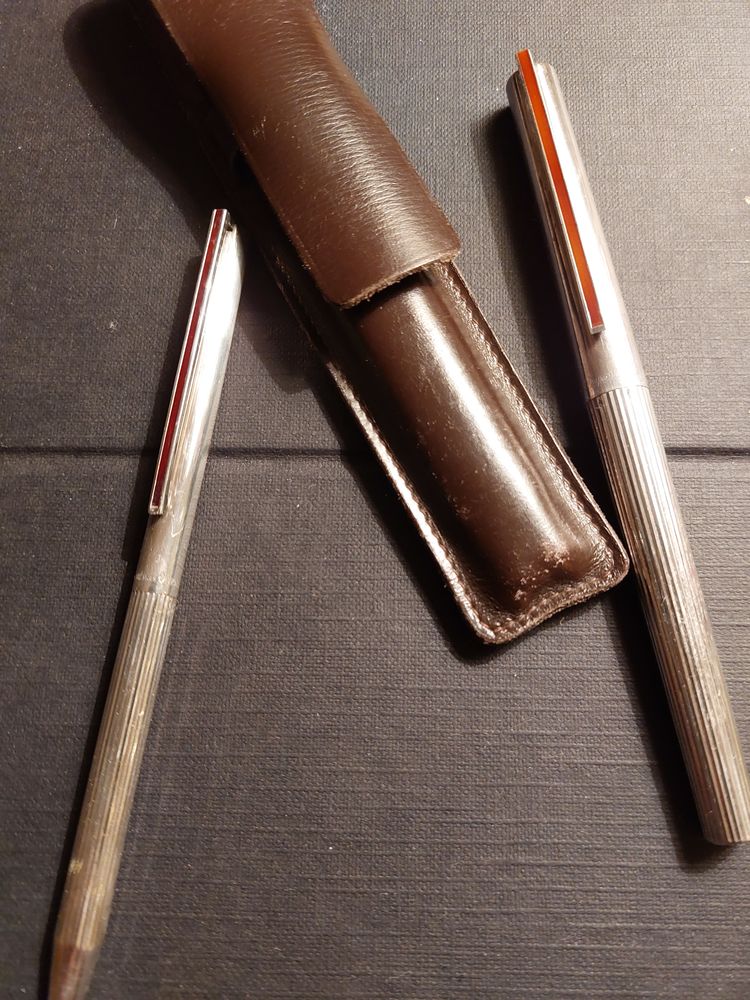Parure Stylos argent Dupont plume et bille 220 Nice (06)