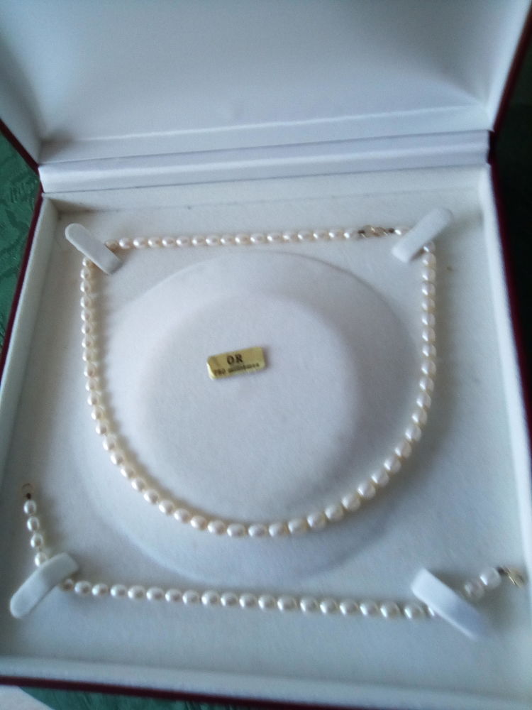 Parures 250 Angers (49)