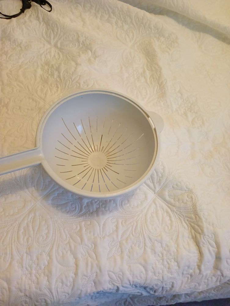 passoire avec manche 5 Grand-Charmont (25)