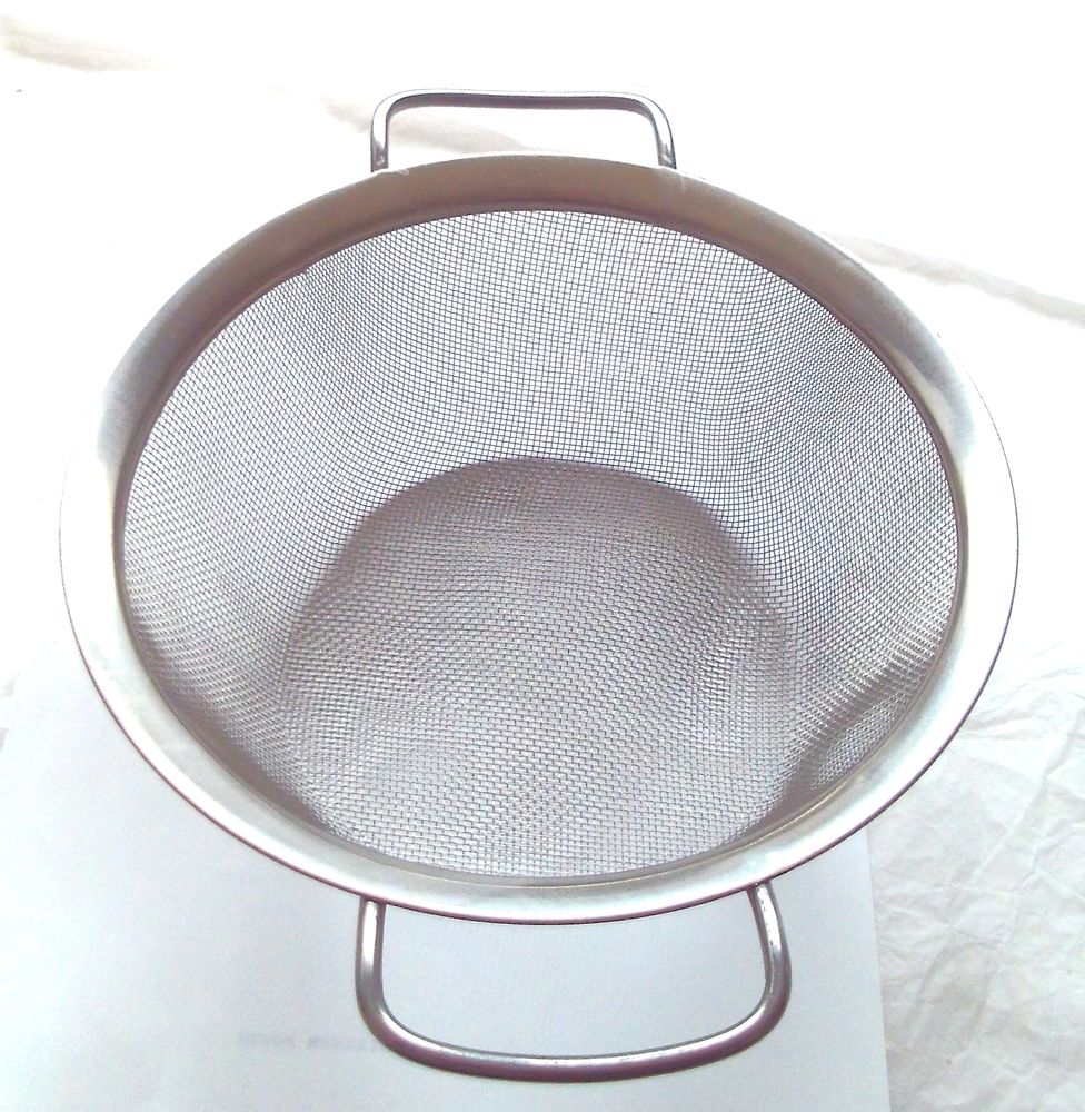 Passoire � mailles fines 4 Villeurbanne (69)