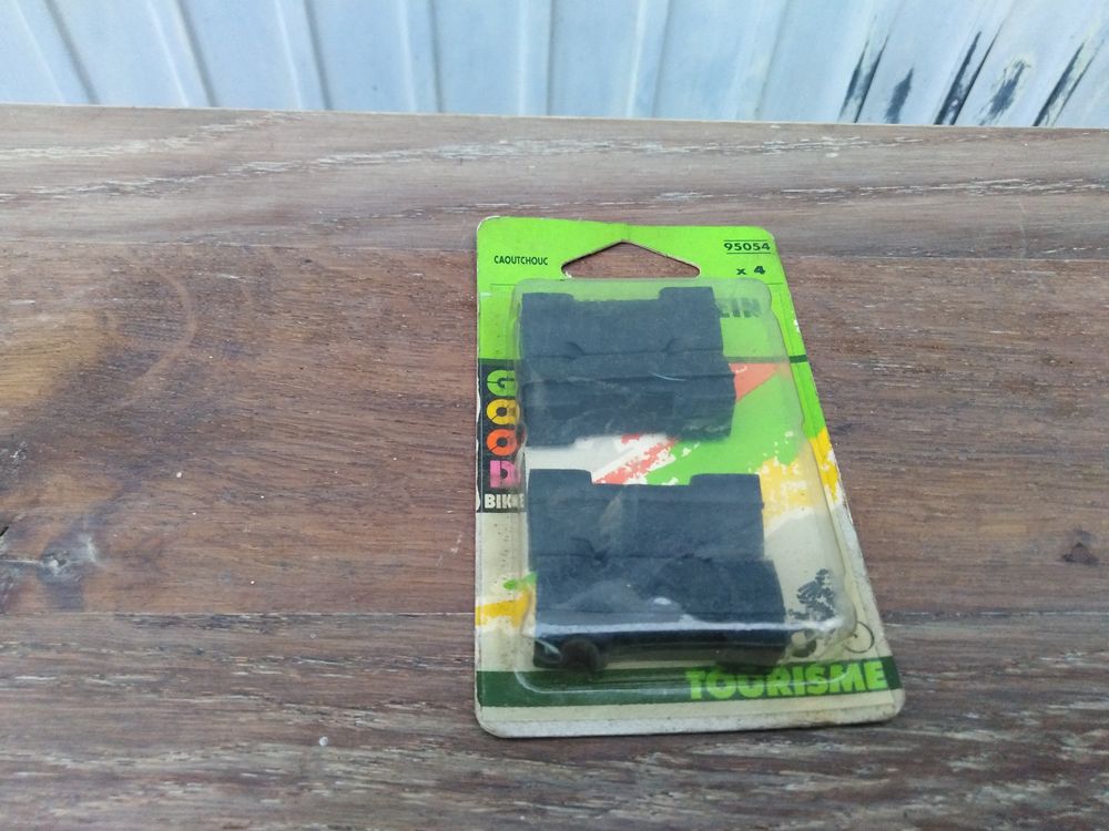 Lot de 4 patins de freins v�lo VINTAGE 2 Saint-Dizier (52)