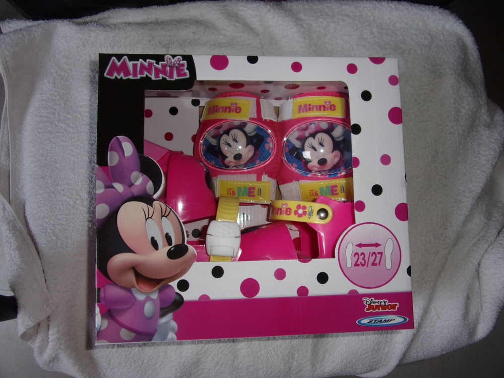 set patins � roulettes Disney Minnie 18 Neuvy-en-Sullias (45)
