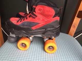 PATINS A ROULETTES et PROTECTIONS. 40 �tampes (91)