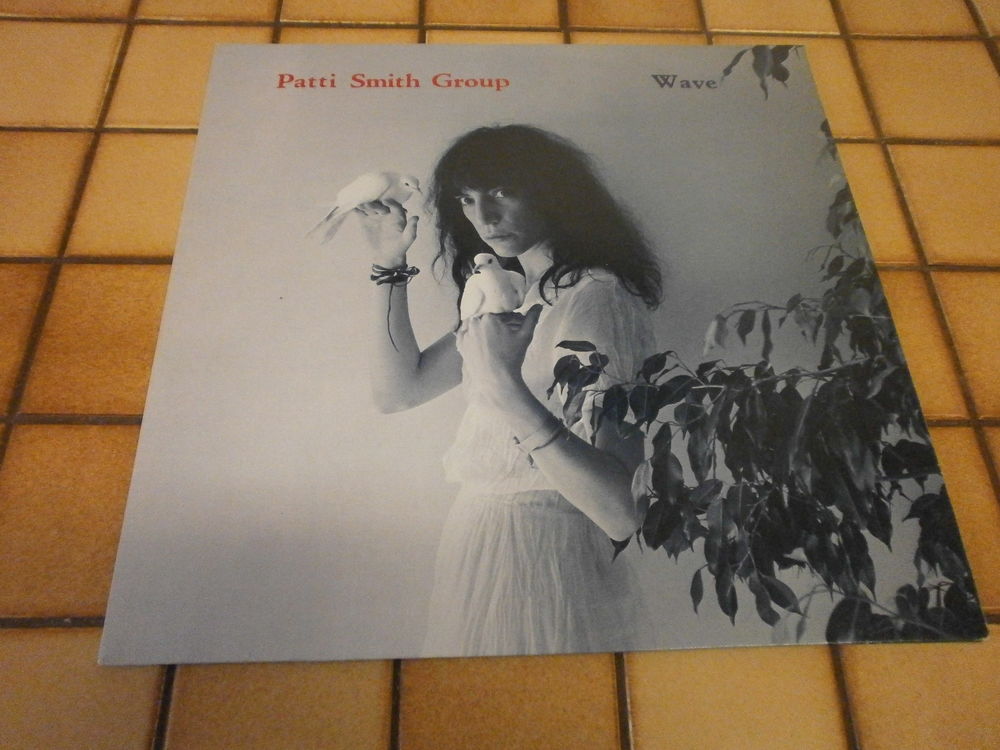 PATTI SMITH GROUP - Album Vinyle 33 T - PRESSAGE 1979 - 14 Fourmies (59)