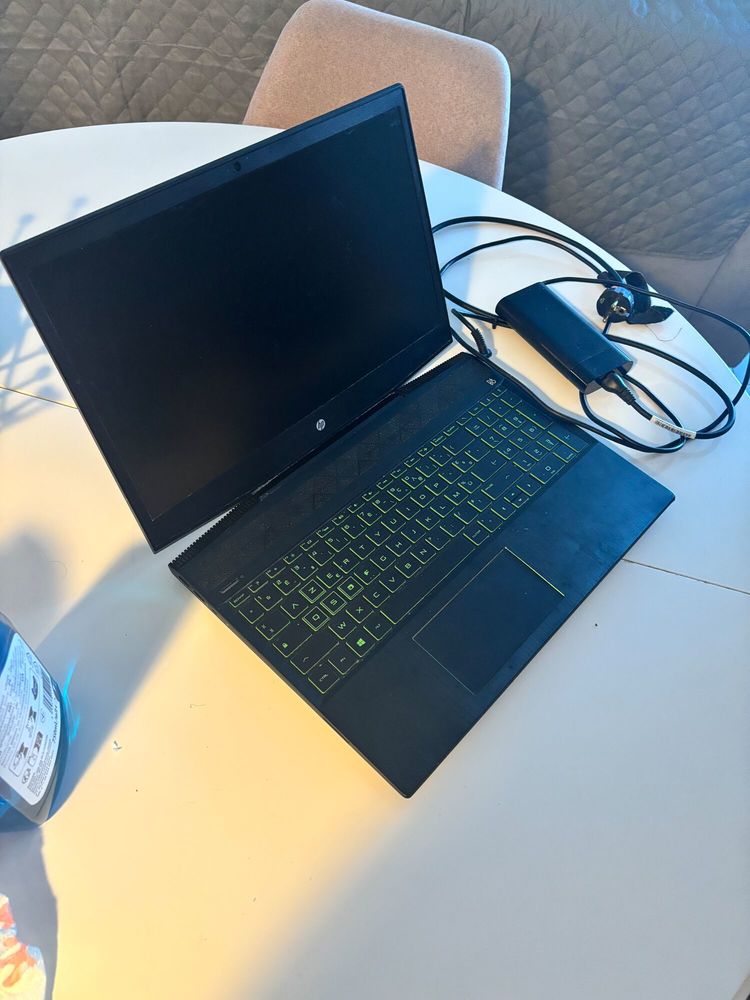 Pc hp pavillon 0 Thoiry (78)