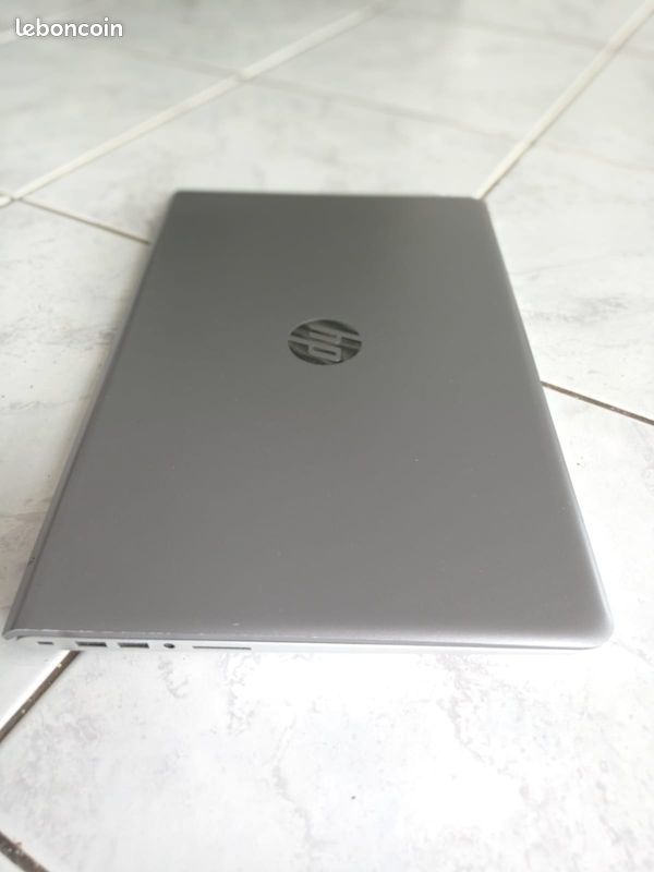 PCportable HP Pavillon puissant I3-RAM6Go-1To 300 Martinique (97)