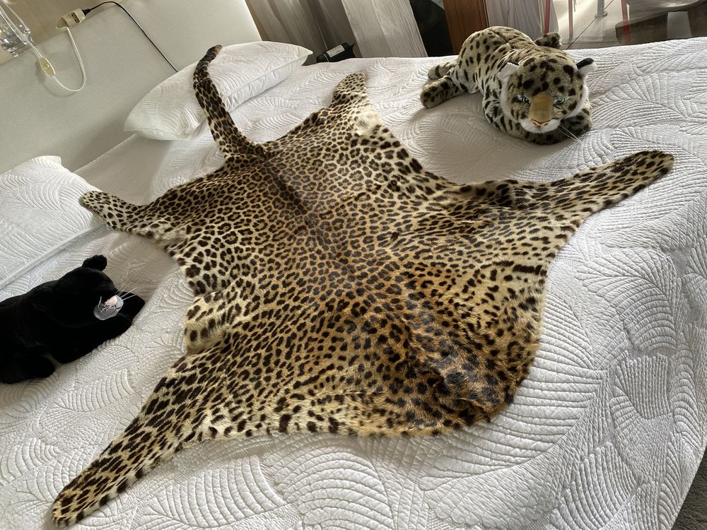 Peau de panth�re 850 Thionville (57)