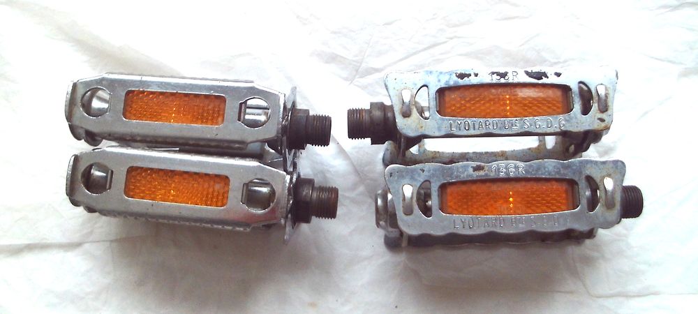 Lot 2 - 4 p�dales dont marque Lyotard 40 Villeurbanne (69)