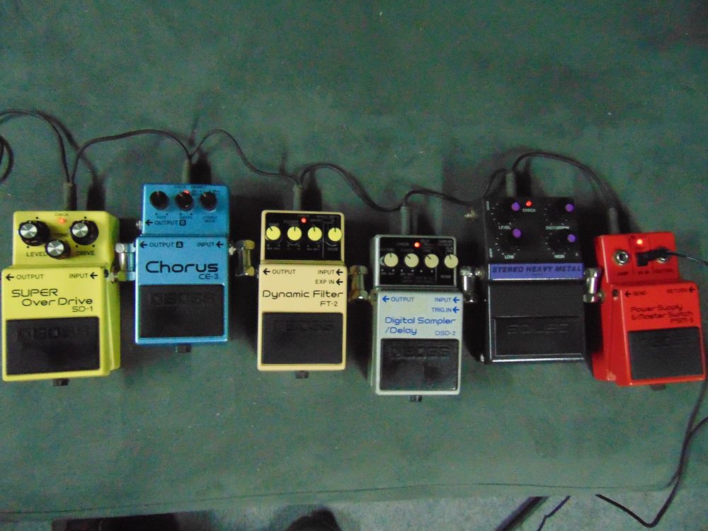 P�dales d'effets BOSS 450 Lesp�ron (07)