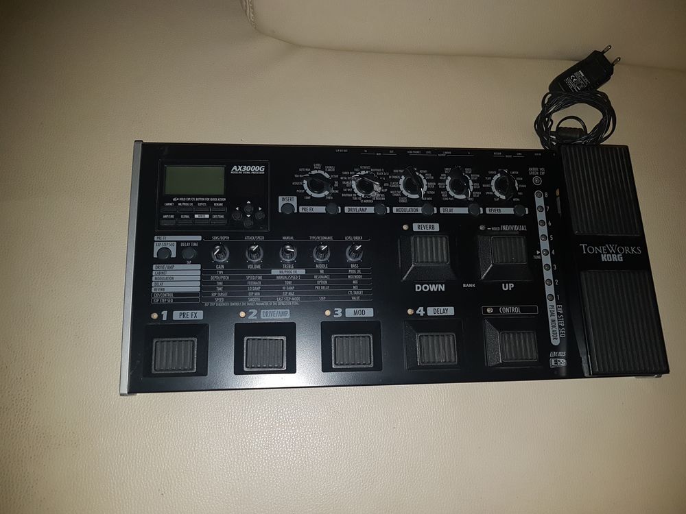 P�dalier multi-effets KORG AX3000G pour guitare 180 Cr�teil (94)