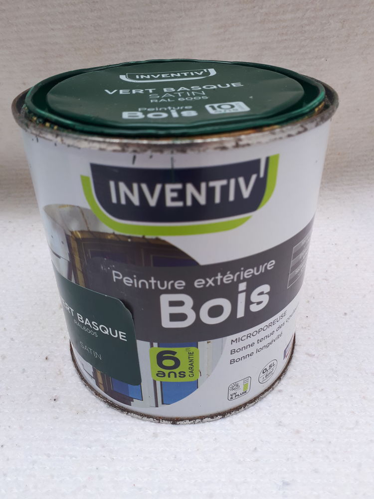 Pot de peinture vert basque neuf 10 Montigny-Lencoup (77)